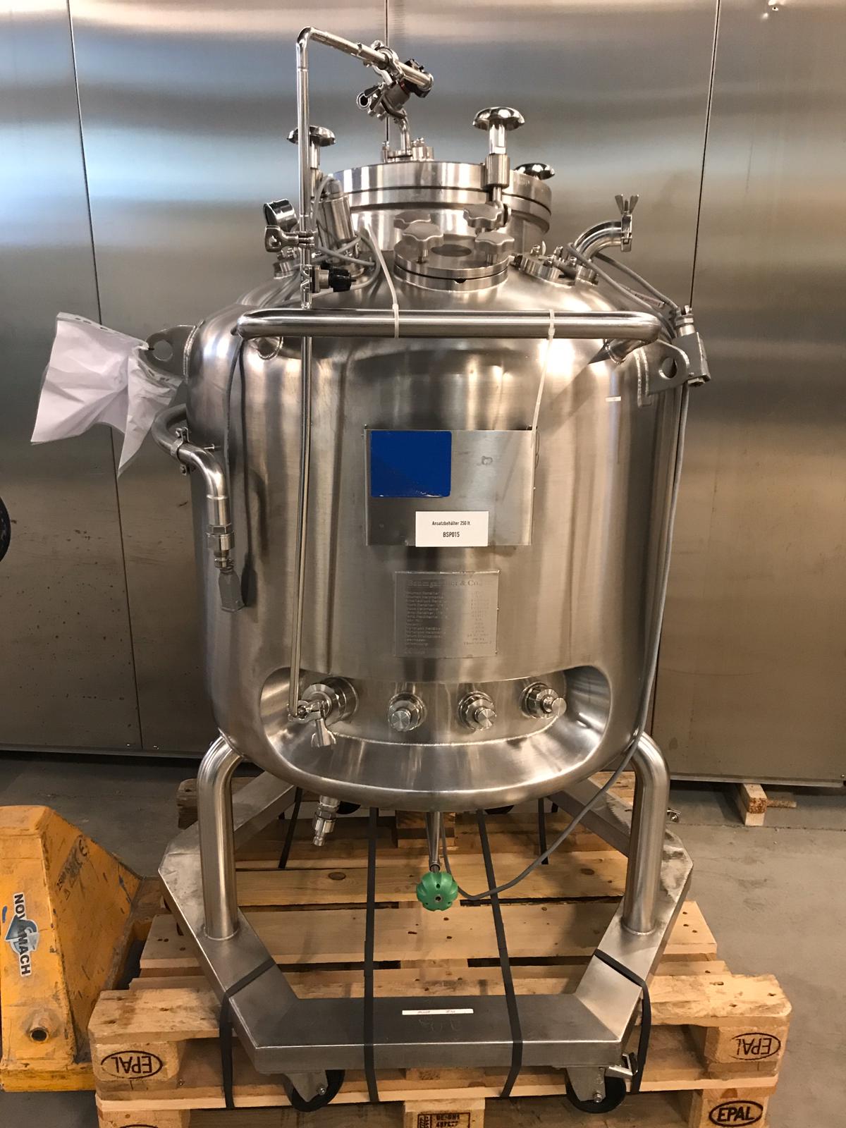 Baumgartner & Co 25OL preparation tank