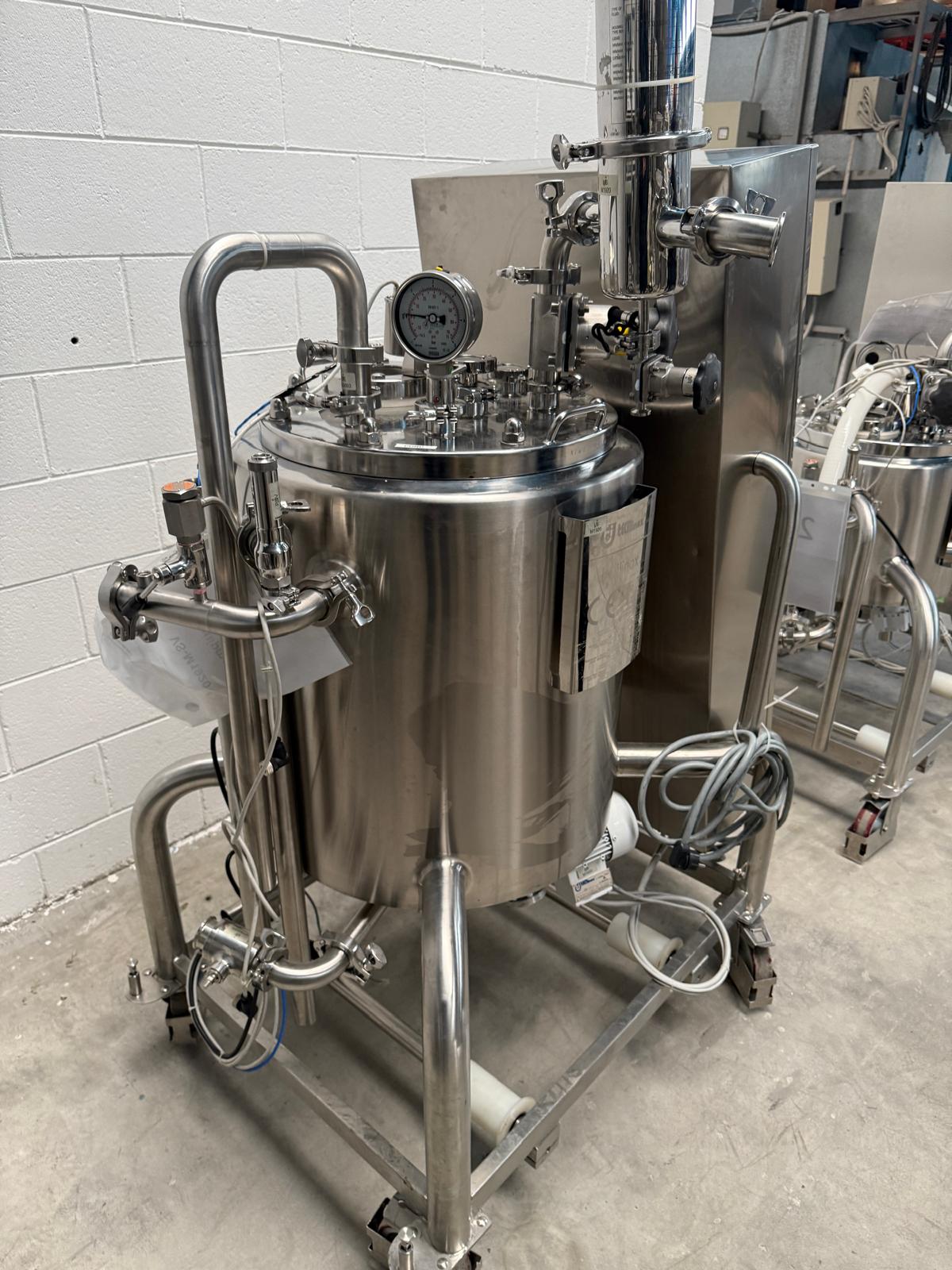 ILINOX ЕМКОСТИ/РЕЗЕРВУАРЫ ILINOX 72 литров